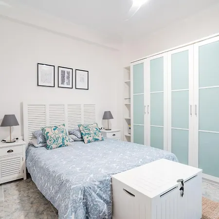 Cisneros Flat * バレンシア