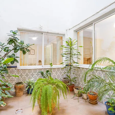 Cisneros Flat アパート *