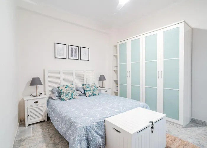 Cisneros Flat * Valencie
