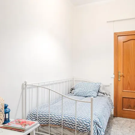 Cisneros Flat Apartment
